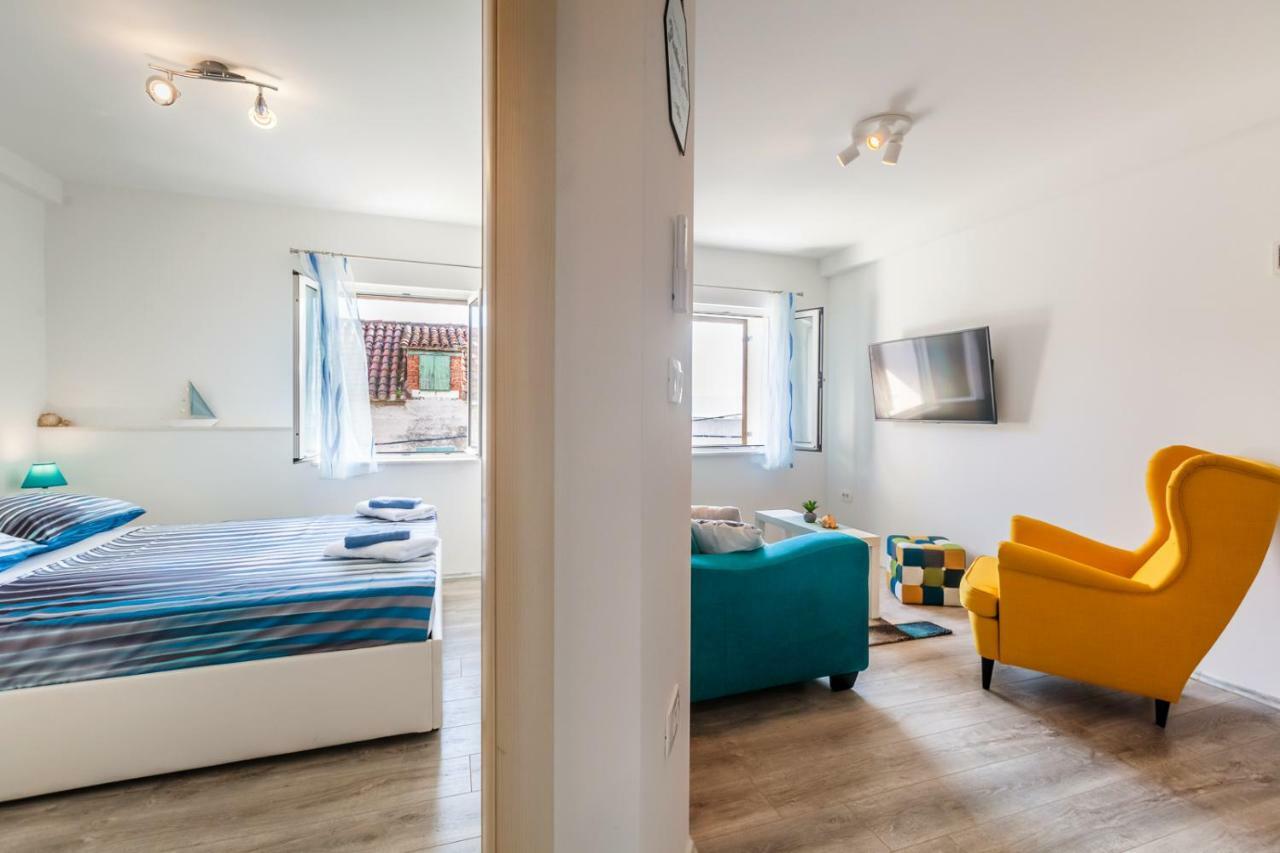 Apartments Mb Kaštela Εξωτερικό φωτογραφία